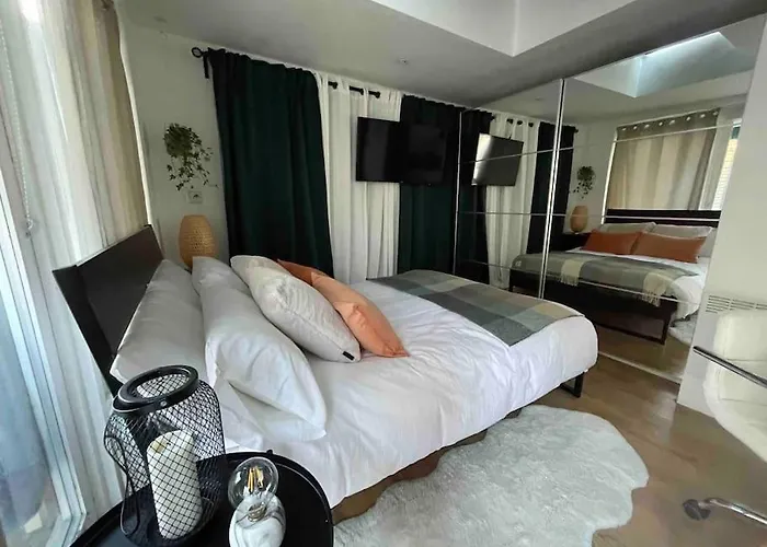 Cosy Studio On The Thames