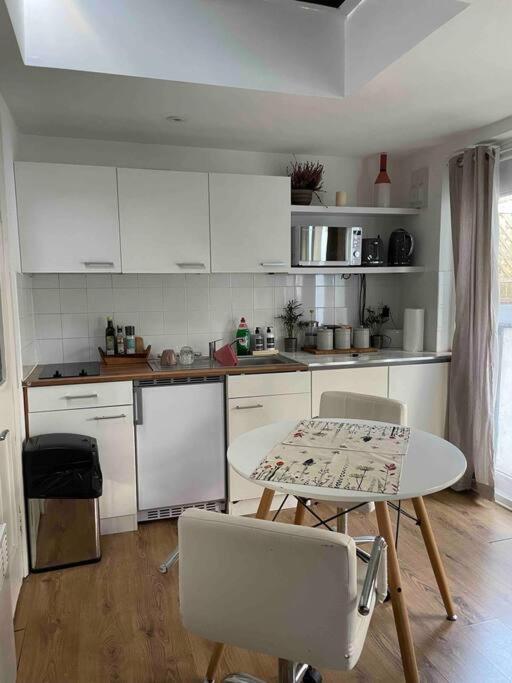 Apartment Cosy On The Thames London