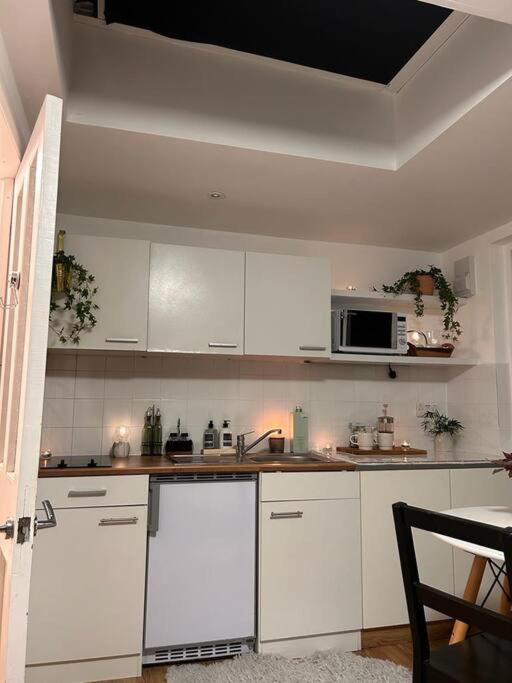 Cosy On The Thames Apartment