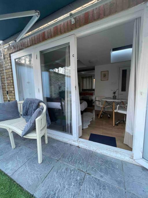 Apartment Cosy On The Thames