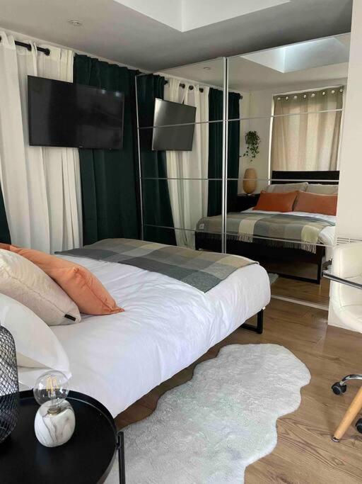 Cosy On The Thames Apartment *