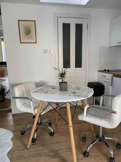 Apartment Cosy On The Thames London